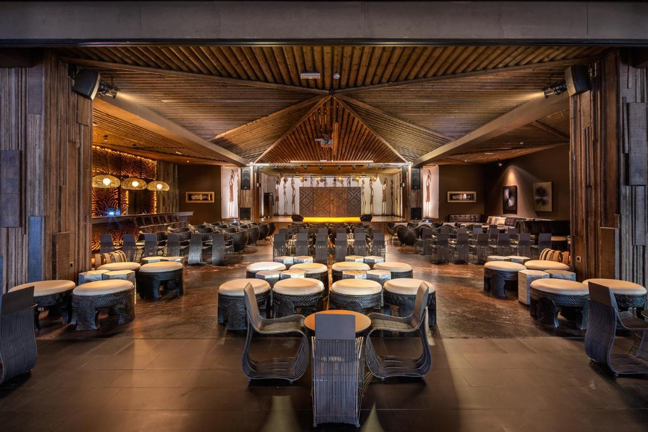 Lopesan Baobab Resort Meloneras Esterno foto The interior of the lounge